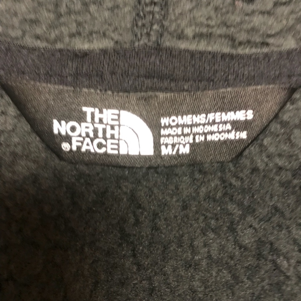 ❌❌SOLD❌❌NWT North Face Ladies fleece jacket. Med - Picture 5 of 7